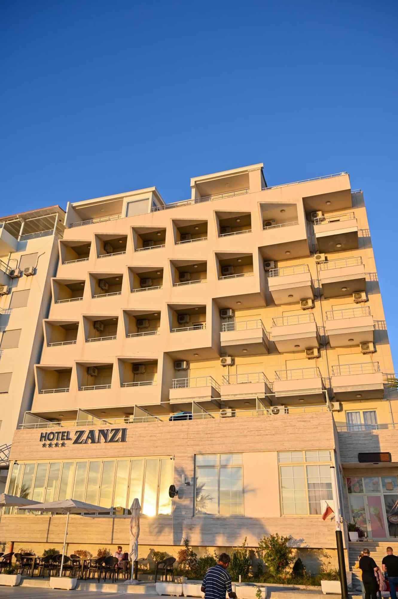 Hotel Zanzi Durrës Exteriör bild